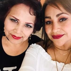 Meet your Posher, Ana